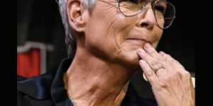 Jamie Lee Curtis overwhelmed with grief makes the heart-wrenching announcement